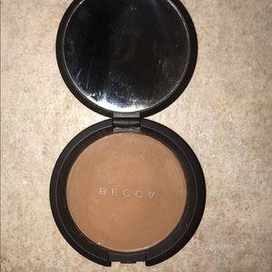 Becca perfecting powder